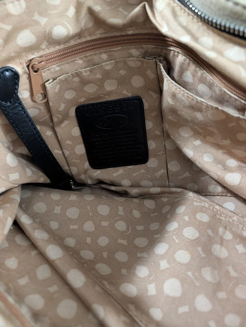 Brighton Beige Pebbled Leather Shoulder Purse Multi-Pocket Satchel Handbag